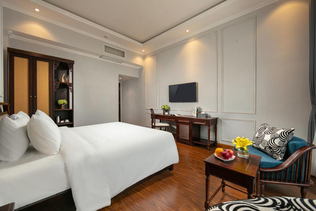 Salute Premium Hotel & Spa ハノイ市 エクステリア 写真