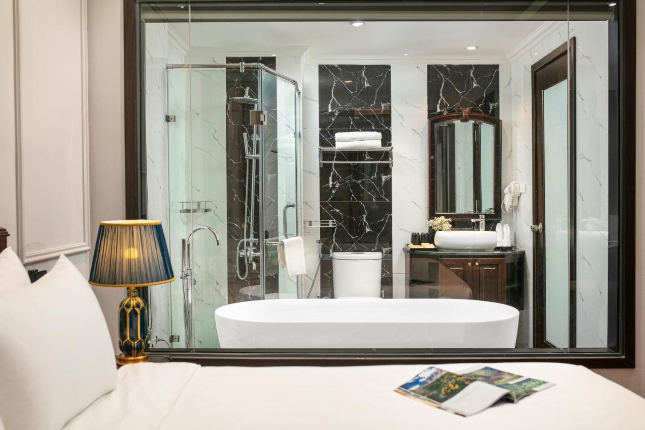 Salute Premium Hotel & Spa ハノイ市 エクステリア 写真