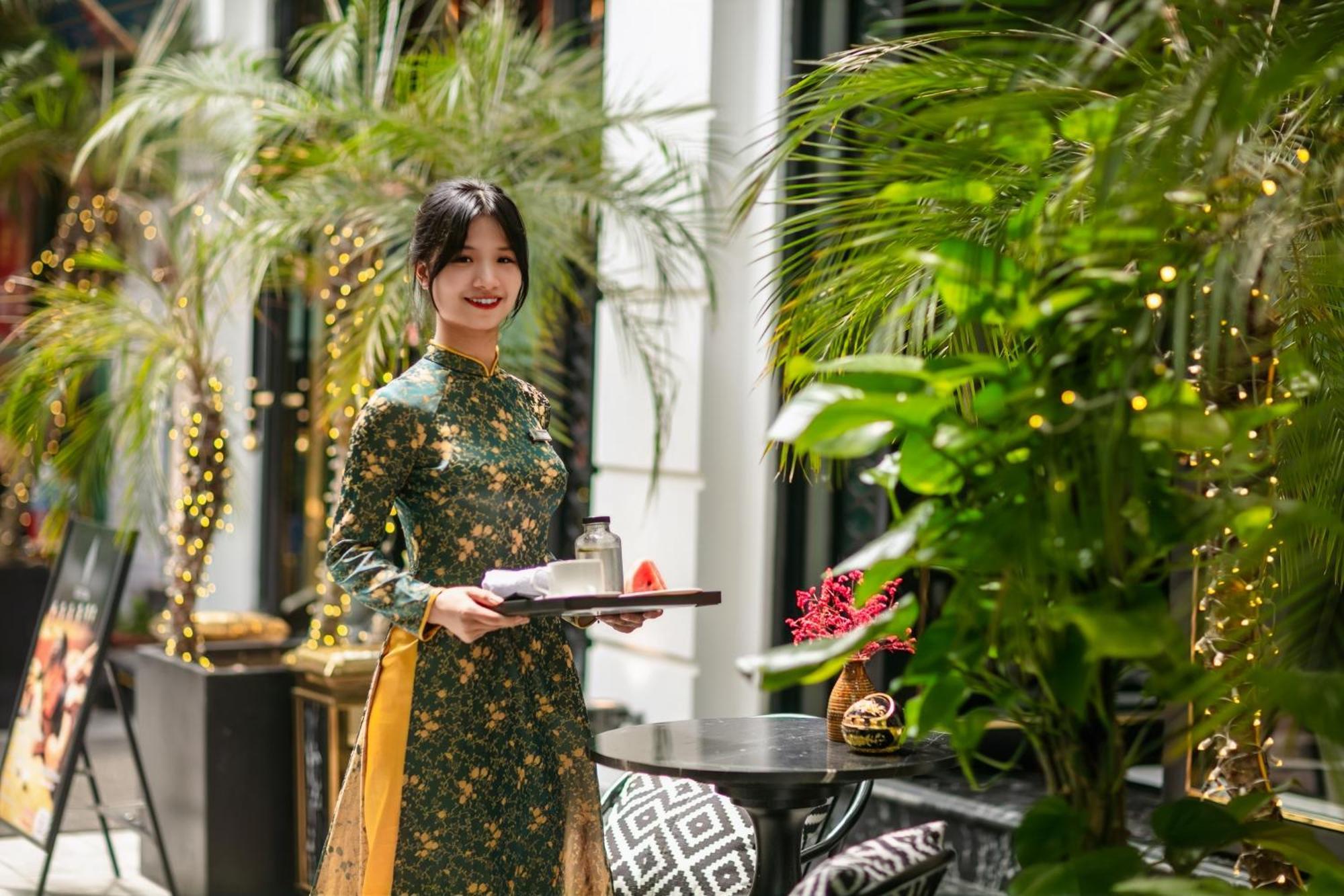 Salute Premium Hotel & Spa ハノイ市 エクステリア 写真